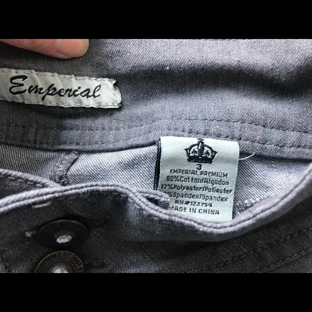 Gray skinny pants - Picture 3 of 3